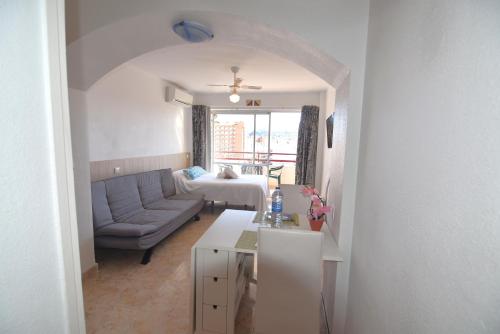 RNET - 600 Llevant 04-06 A, Roses (foto 5)
