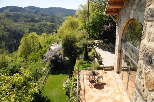 Ferienhaus La Serre gîte à louer Chazeaux
