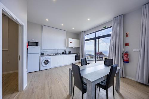 Palm Breeze Loft 5