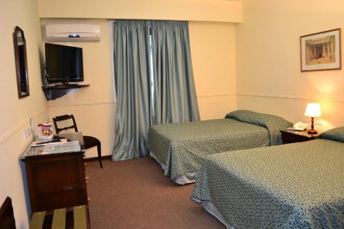 1 queen bed