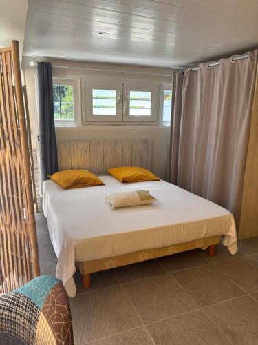 Studio lumineux tout équipé - Chambre d'hôtes - Rivière-Salée