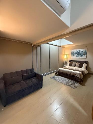 Superior Studio Eastwood Global Plaza Luxury Residence, Манила