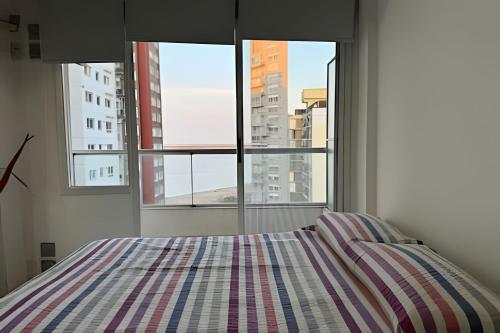Luminoso depto. con vista al rio