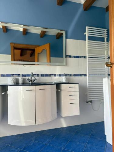 Cosy house with jacuzzi in Zugarramurdi in Zugarramurdi