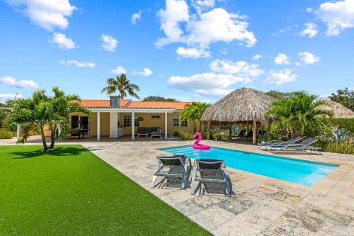 Kas di Rosa Curacao luxurious holiday home in เตราโกรา