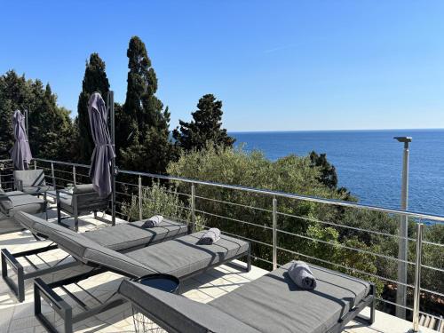 Three Bedroom Apartment with Balcony and Sea View image 10