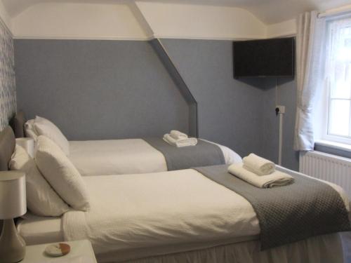 Lichfield House Room Type - Twin Room with Bathroom
