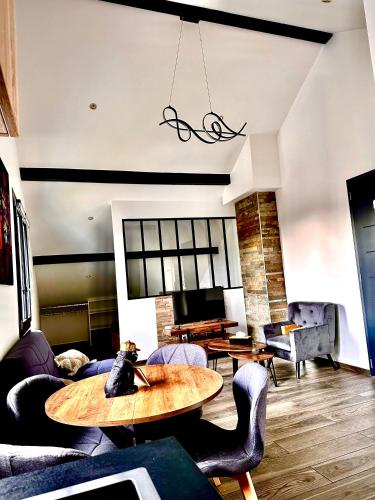 Annecy calme proche centre parking gratuit in Cran-Gevrier