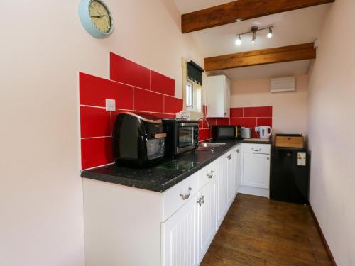 The Nook Swindon - image 7