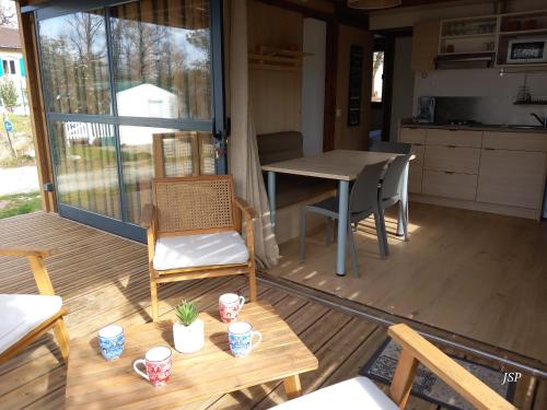 2 bedrooms, 4 beds