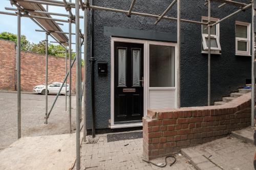 Riya Apartments - Modern & Spacious 6 bed 3 Bath House - Gateshead in Gateshead