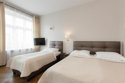 Hotel Floryan Old Town - image 3