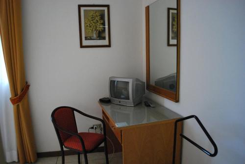Standard Single Room image 4