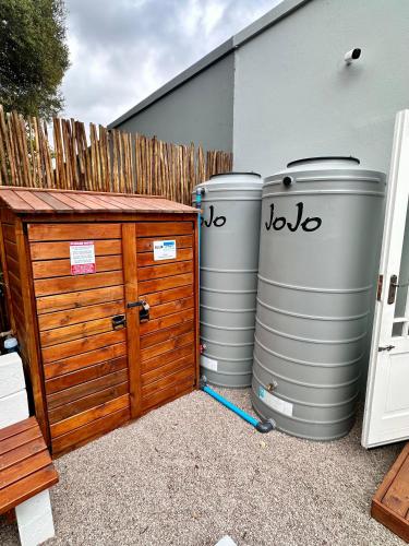 4 on Meerenbosch's Boma unit