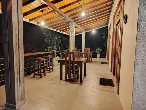 Deluxe One-Bedroom Apartment room in Cloud9 villa weligama