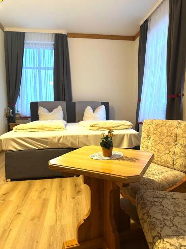 Hotel Schloßblick Trebsen Room Type - Triple Room