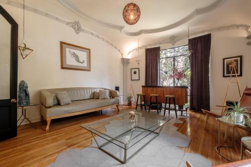 Pug Seal Polanco Allan Poe Pug Seal Polanco Allan Poe