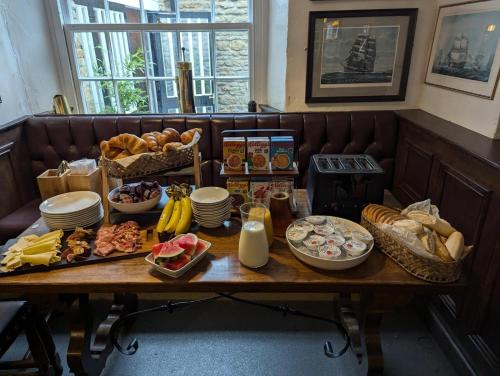 オングル The Ship Inn 3つ星 ホテル 施設