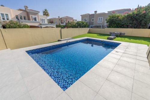 StayShort - Luxury 4BR Villa-Al Reem 3-Perfect Family Getaway, Dubai (photo 4)