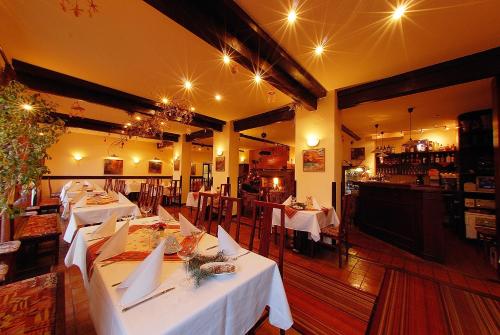 Restaurant, Park Hotel Pruhonice in Pruhonice