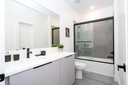 Magical Vacation Home 15 Min from Disney