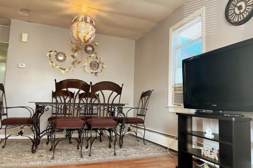 Amazing House near EWR and NYC in ليندن / نيوجيرسي