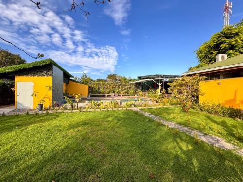 Apkārtne, Hotel Delfines Puerto Jimenez in La Palma
