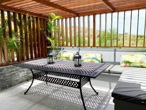 Apt 2 The Grove Residences in English Harbour