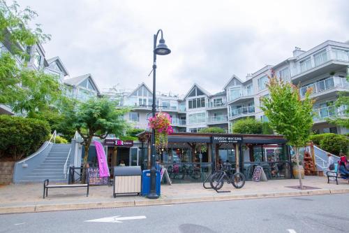Echo Beach, 2 Bed, Lake View and Walkable to Beach, Harrison Hot Springs (Foto 2)
