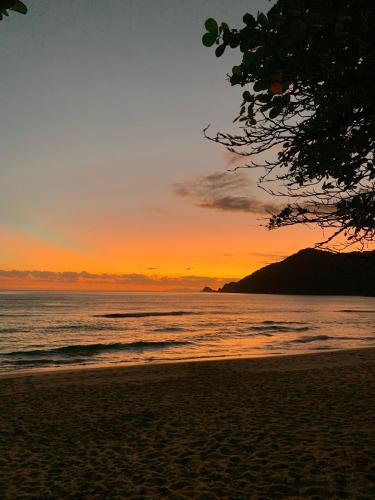Casa e Chalé da Fatinha Praia do Sono Paraty RJ (Casa e Chale da Fatinha Praia do Sono Paraty RJ) in Ponta Negra