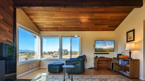 SQ Olympic-View-Cottage - image 8