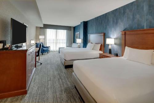 Drury Inn & Suites Mt. Vernon - image 2