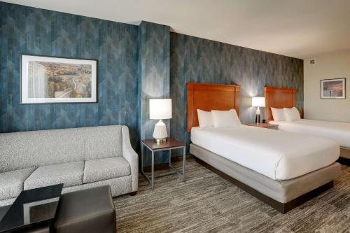 Drury Inn & Suites Mt. Vernon - image 12
