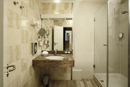 H4 Hotel Frankfurt Messe - image 11