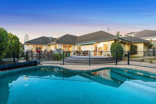 Cosy En-Suite Room with Private Restroom- AC & free parking, Auckland