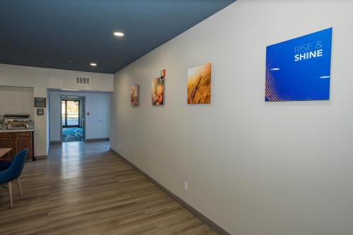 Baymont by Wyndham Decatur - image 12