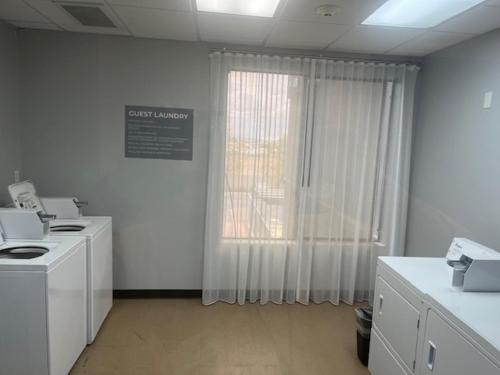 Best Western Legacy Inn & Suites - image 12