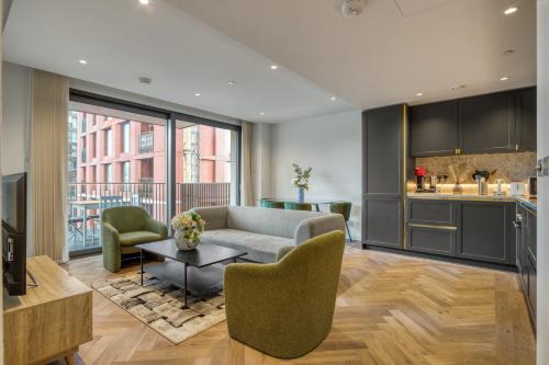 Hyde Park Luxury 2BR 2BA Balcony, Londyn