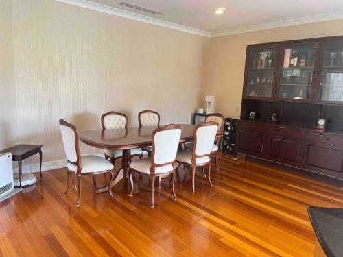 Cosy En-Suite Room with Private Restroom- AC & free parking, Auckland (fotografie 11)