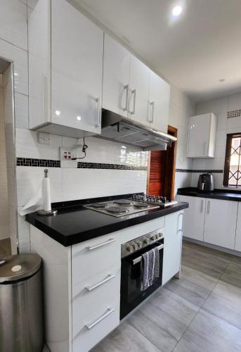 cuina, Marblearch Apartment in Chelston