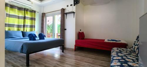 room detail thumbnail 0