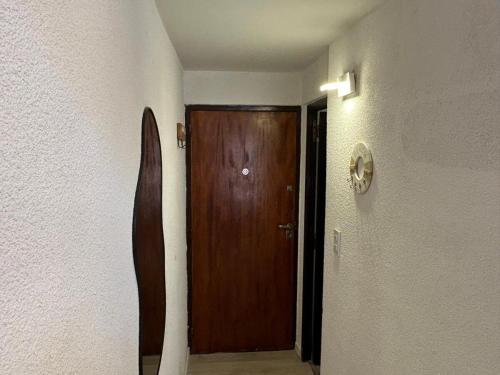 One-Bedroom Apartment image 8