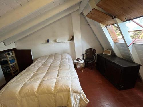 One-Bedroom Apartment image 3