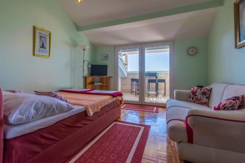 Studio with Terrace and Sea View room in Apartments by the sea Selce Crikvenica - 4802