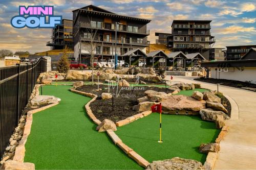 Smith Creek Resort- 6 Bedroom 22 Guests - Indoor Pool - Resort Amenities - image 10