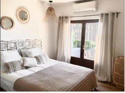 Pied dans l'O 2 chambres