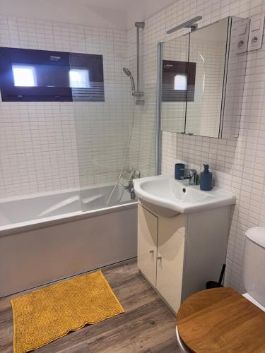 Pied dans l'O 2 chambres