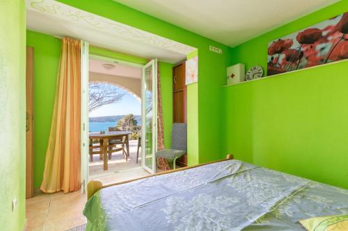 One-Bedroom Apartment with Terrace and Sea View image 10