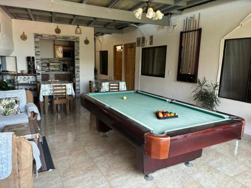 Casa veranera, Кепос