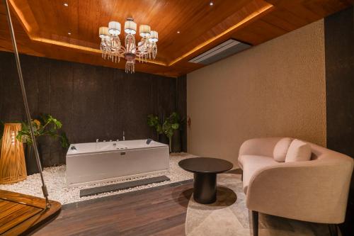 المرافق, Leela Resort, The Exotic Boutique Hotel - Pure Veg in Metgutad